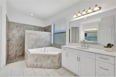 13750 Callisto Ave, Naples, FL 34109 - Photo 19
