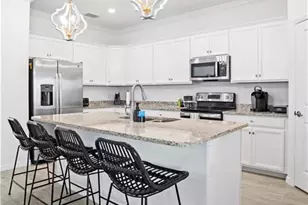 11512 Shady Palm Wy, Fort Myers, FL 33913 - Photo 7
