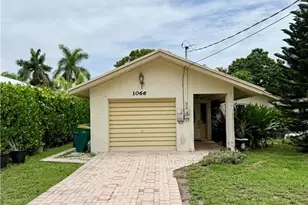 1066 Highlands Dr, Naples, FL 34103 - Photo 3