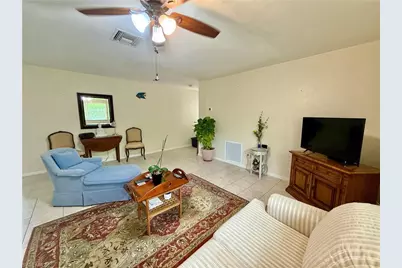 1066 Highlands Dr, Naples, FL 34103 - Photo 5