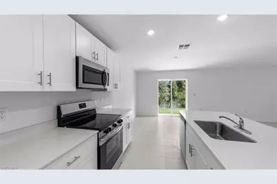 1407 NW 10th Ave, Cape Coral, FL 33993 - Photo 13