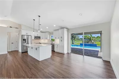3857 39th Ave NE, Naples, FL 34120 - Photo 9