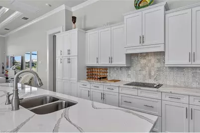 6387 Warwick Ave, Naples, FL 34113 - Photo 17