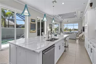 6387 Warwick Ave, Naples, FL 34113 - Photo 7