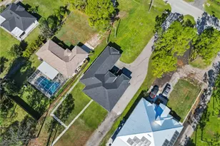 2740 35th Ave NE, Naples, FL 34120 - Photo 5