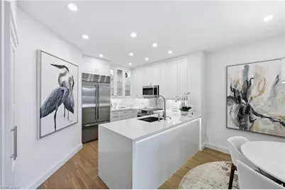 365 5th Ave S #306, Naples, FL 34102 - Photo 9