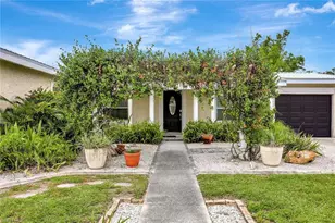 341 Duxbury Ave, Port Charlotte, FL 33952 - Photo 15