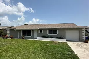 11150 Orangewood Dr, Bonita Springs, FL 34135 - Photo 3