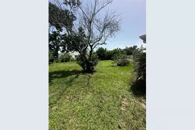 11150 Orangewood Dr, Bonita Springs, FL 34135 - Photo 21