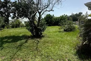 11150 Orangewood Dr, Bonita Springs, FL 34135 - Photo 21