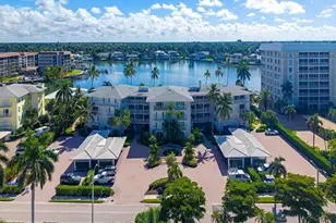 2800 Gulf Shore Blvd N, Naples, FL 34103 - Photo 3
