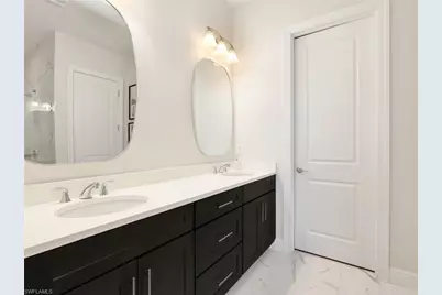 9040 Saint Lucia Dr, Naples, FL 34114 - Photo 23