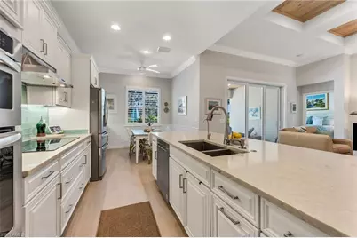 9343 Fieldstone Ln, Naples, FL 34120 - Photo 7