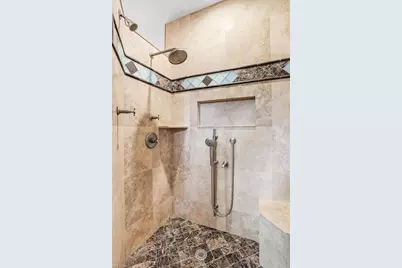 1680 Avion Pl, Naples, FL 34104 - Photo 23