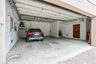 1680 Avion Pl, Naples, FL 34104 - Photo 43