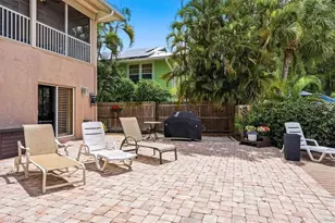 1680 Avion Pl, Naples, FL 34104 - Photo 47