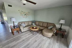 7360 Glenmoor Ln, Naples, FL 34104 - Photo 13