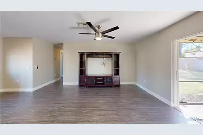 27514 Playa Del Rey Ln, Bonita Springs, FL 34135 - Photo 3