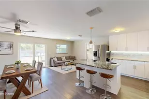 27514 Playa Del Rey Ln, Bonita Springs, FL 34135 - Photo 5