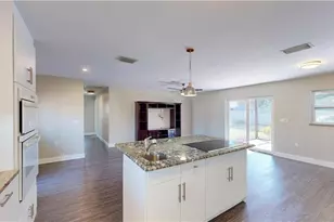 27514 Playa Del Rey Ln, Bonita Springs, FL 34135 - Photo 7