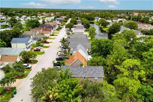 434 Leawood Cir, Naples, FL 34104 - Photo 35
