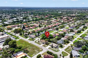 27506 Playa Del Rey Ln, Bonita Springs, FL 34135 - Photo 13