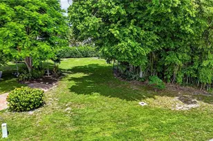 27506 Playa Del Rey Ln, Bonita Springs, FL 34135 - Photo 3