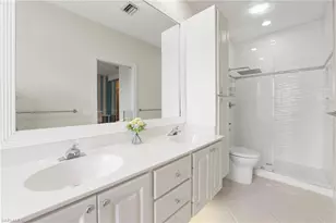 5513 Cove Cir, Naples, FL 34119 - Photo 15