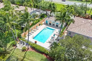 5513 Cove Cir, Naples, FL 34119 - Photo 31