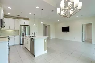 6960 Avalon Cir, Naples, FL 34112 - Photo 3