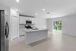 2909 NE Juanita Pl, Cape Coral, FL 33909 - Photo 11