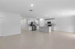 2909 NE Juanita Pl, Cape Coral, FL 33909 - Photo 17