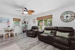 1447 Shadowlawn Dr, Naples, FL 34104 - Photo 9