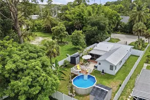 1447 Shadowlawn Dr, Naples, FL 34104 - Photo 23