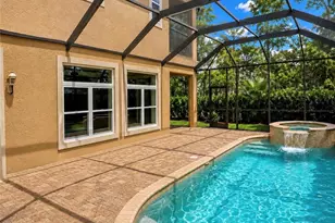 2915 Coco Lakes Dr, Naples, FL 34105 - Photo 5