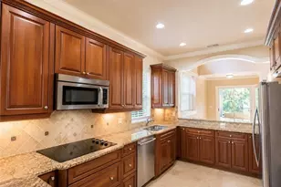 2915 Coco Lakes Dr, Naples, FL 34105 - Photo 19