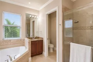 2915 Coco Lakes Dr, Naples, FL 34105 - Photo 29