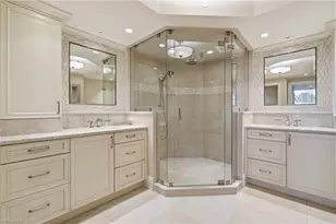 7225 Pelican Bay Blvd, Naples, FL 34108 - Photo 13
