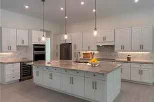382 39th Ave NE, Naples, FL 34120 - Photo 7