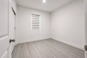 8033 Melody Cir, Labelle, FL 33935 - Photo 11