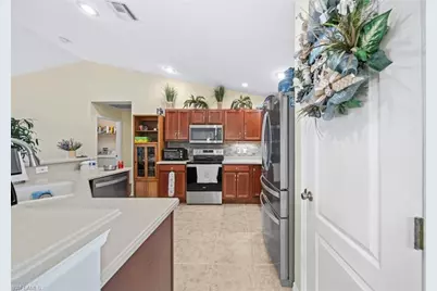 1125 NE 36th Ter, Cape Coral, FL 33909 - Photo 19
