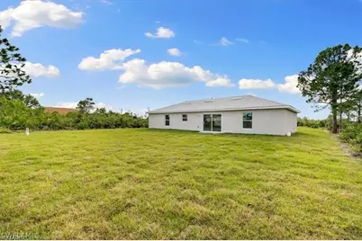 508 Cottonwood Ave S, Lehigh Acres, FL 33974 - Photo 7