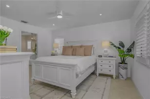 7725 Jewel Ln, Naples, FL 34109 - Photo 17