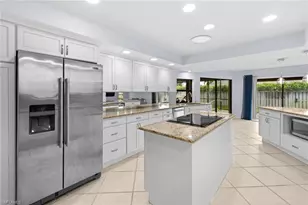 433 Golfview Dr, Naples, FL 34110 - Photo 37
