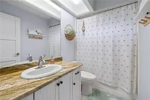 433 Golfview Dr, Naples, FL 34110 - Photo 23