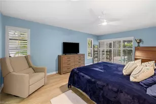 433 Golfview Dr, Naples, FL 34110 - Photo 13