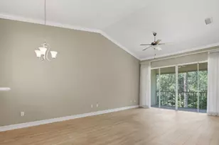 600 Luisa Ct, Naples, FL 34104 - Photo 3