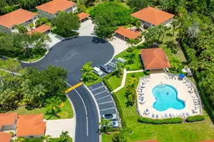 600 Luisa Ct, Naples, FL 34104 - Photo 21