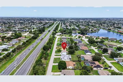 523 SE 25th Ln, Cape Coral, FL 33904 - Photo 33