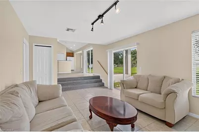 523 SE 25th Ln, Cape Coral, FL 33904 - Photo 15